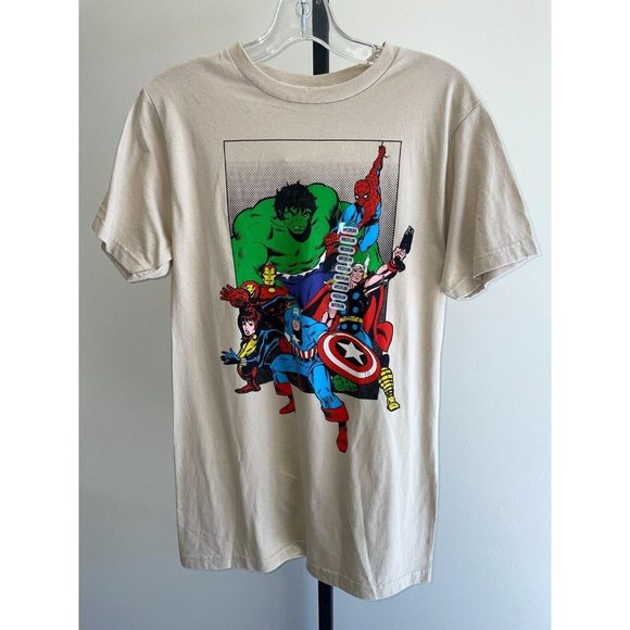 Marvel Super Heroes Beige Short Sleeve Graphic T Shirt Size XL (26505) - Picture 1 of 2
